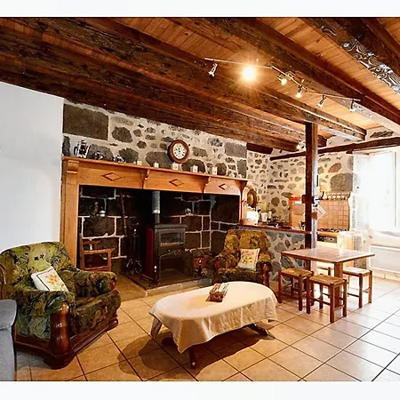 Maison Confortable Avec Vue Sur La Montagne A Le Fau بيت للعطل