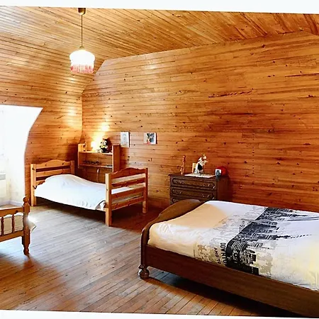 بيت للعطل Maison Confortable Avec Vue Sur La Montagne A Le Fau Le Fau (Cantal)