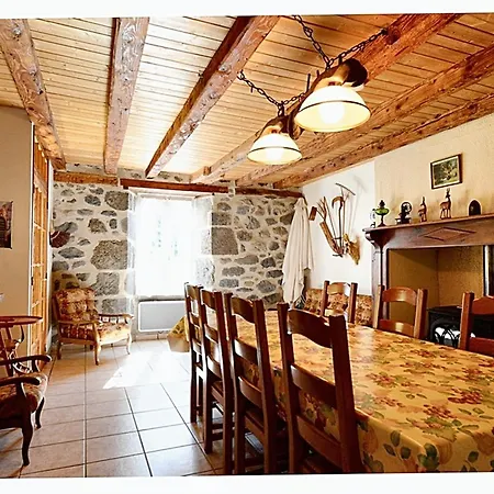 펜션 Maison Confortable Avec Vue Sur La Montagne A Le Fau *