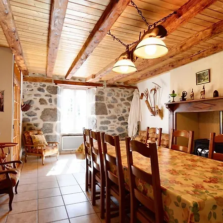 Maison Confortable Avec Vue Sur La Montagne A Le Fau Le Fau (Cantal)