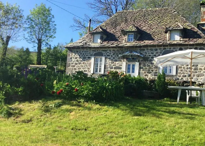 Holiday home Maison Confortable Avec Vue Sur La Montagne A Le Fau